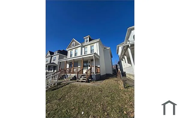 207 Avondale Ave photo 1