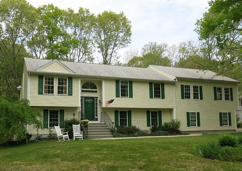 1st image of 139C Old Rose Hill Rd