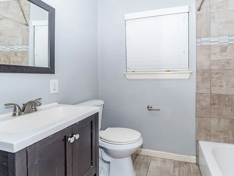 467 Shannon Lee St — Photo 16