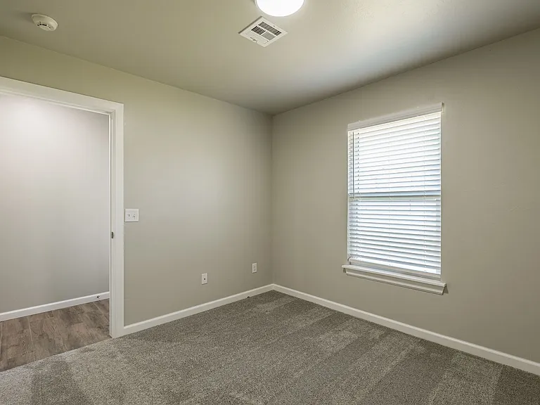 721 League Cir — Photo 22