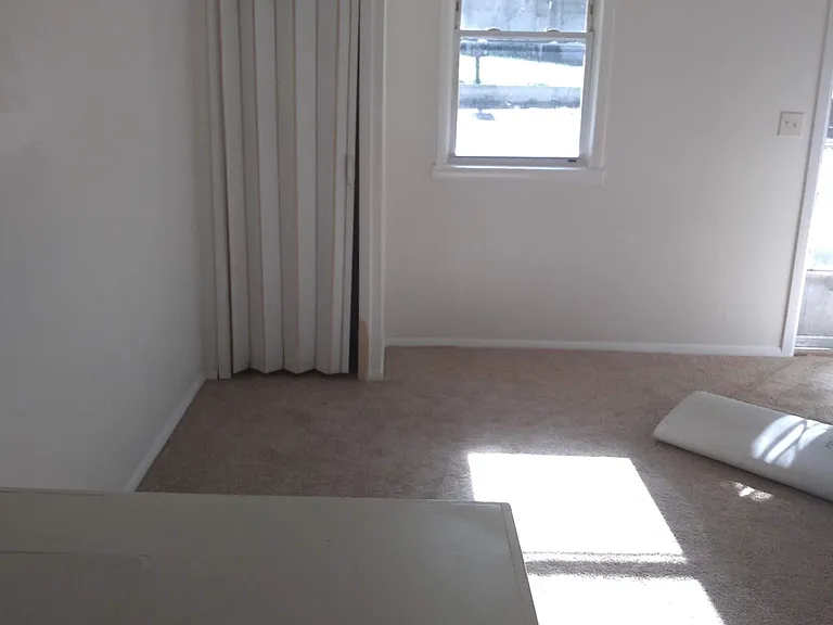 21 Coachmans Rd #4 — Photo 5
