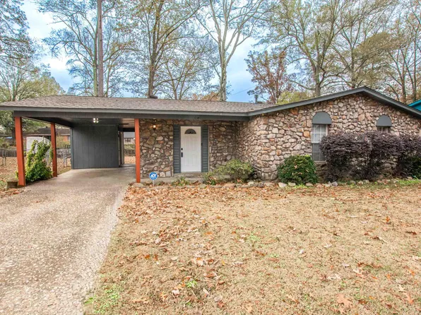 6101 Senate Dr, Little Rock, AR 72209