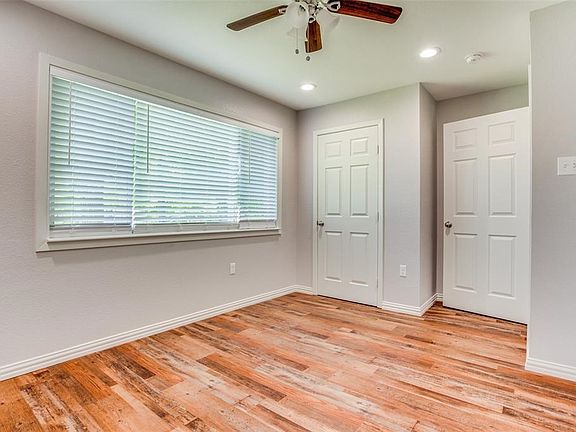 5th image of 306 W Jefferson St