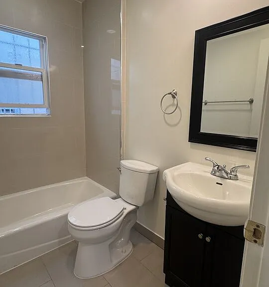 133 S Crescent Dr #3 — Photo 11
