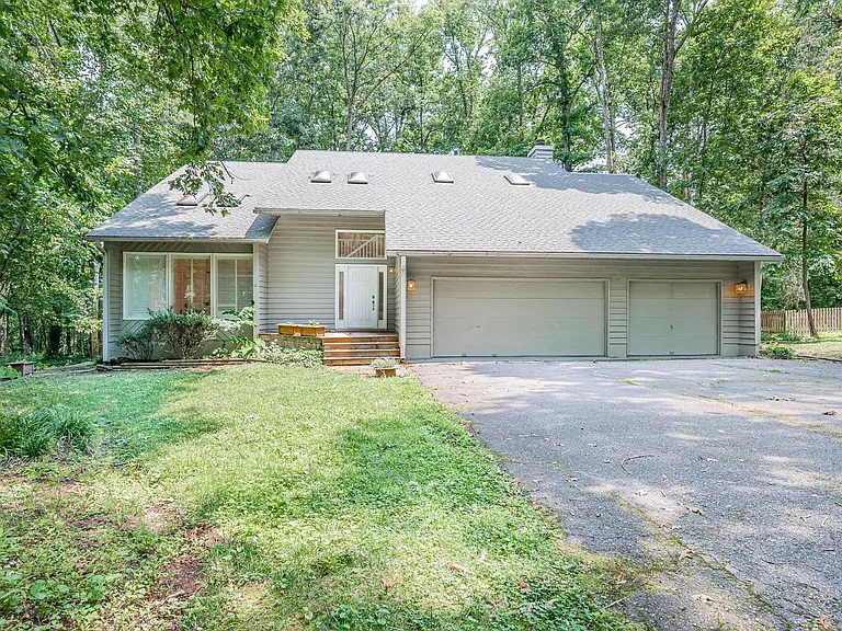 6022 Watch Harbour Rd — Photo 2