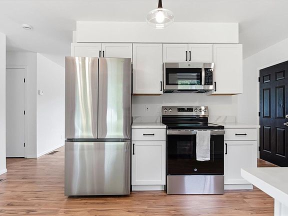 4th image of 9309 Baldwin Dr