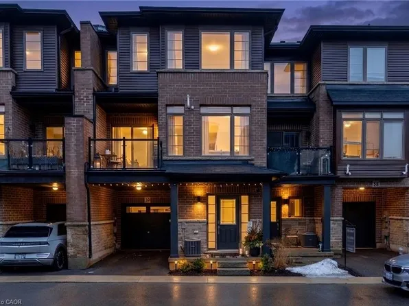575 Woodward Ave #39, Hamilton, ON L8H 0B3