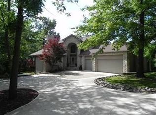 13811 Darrow Rd, Vermilion, OH 44089