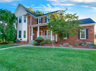 8606 Glenhope Dr, Louisville, KY 40291