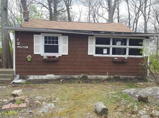 2 Milton Ct, Hewitt, NJ 07421