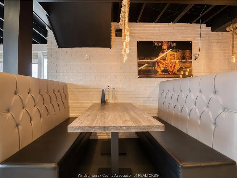 2883 Howard Ave — Photo 22