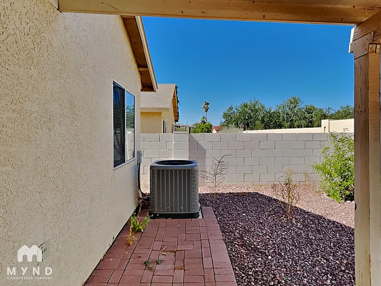 3018 W Laquila Aerie — Photo 27