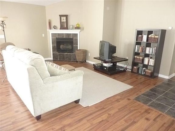 4th image of 2153 Market Garden Ln
