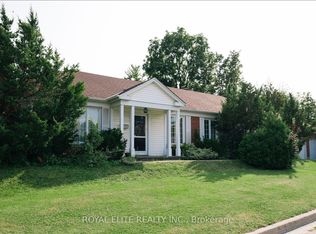 19 Montgomery Ave #BASEMENT, Toronto, ON M1S 2G4
