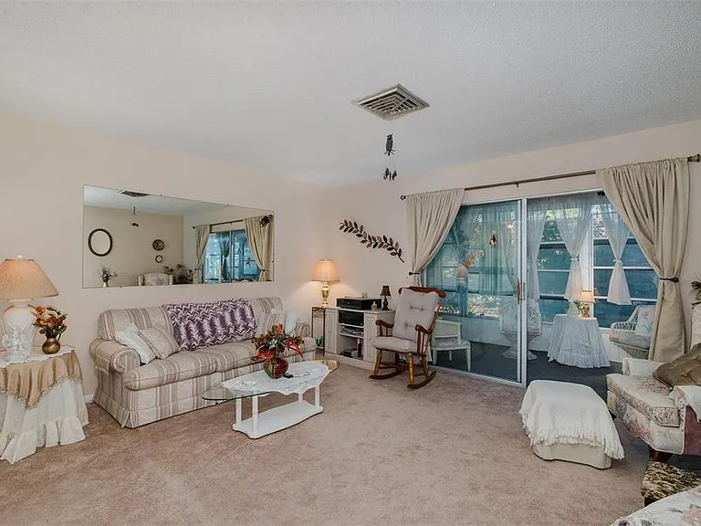 8015 San Fernando Dr — Photo 9