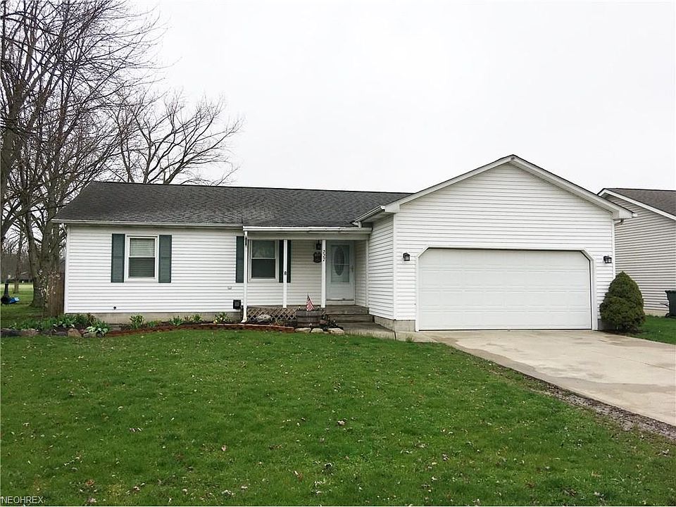 1st image of 227 Forest Park Dr