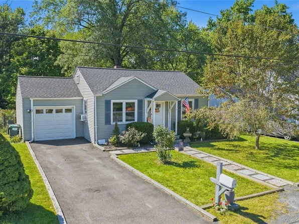 26 Buena Vista Avenue, Wallkill, NY 12589