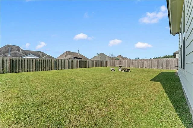 1369 Audubon Pkwy — Photo 21