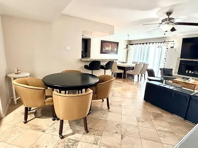 322 McFadden Dr #14 — Photo 8
