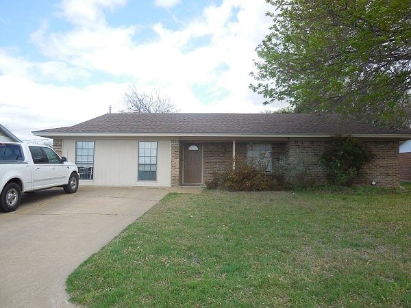 1st image of 3411 Imperial Dr