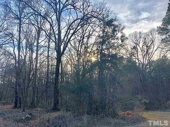 4th image of Highland Dr