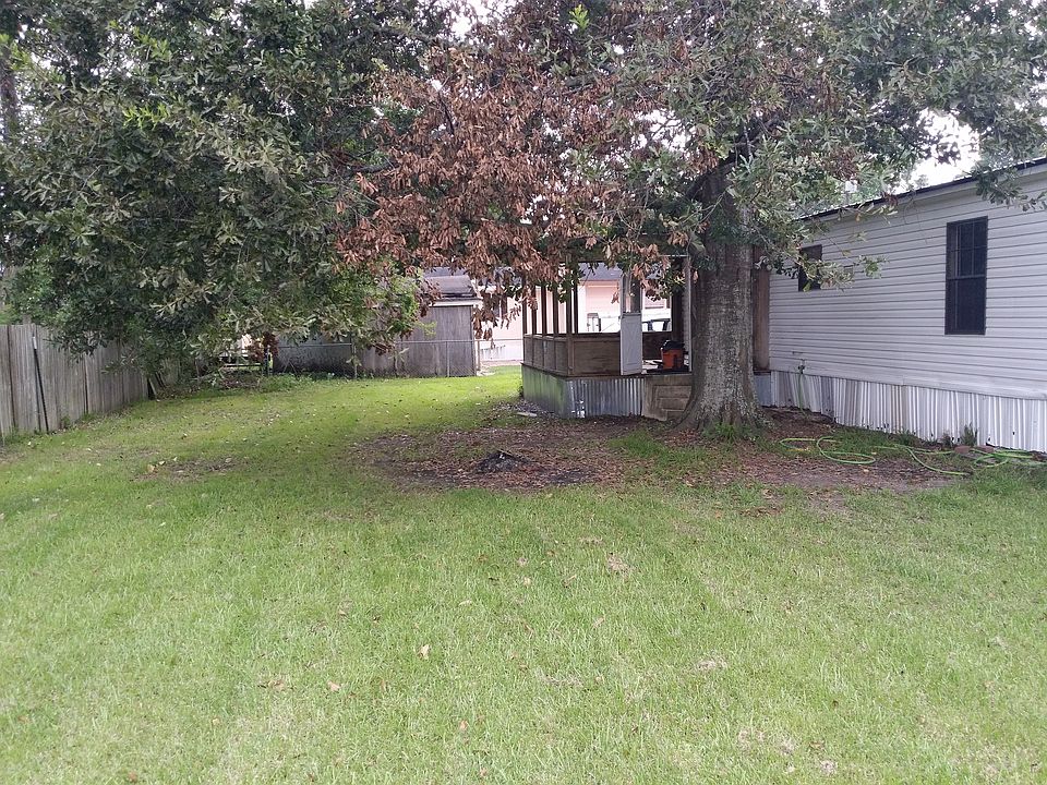 2nd image of 224 La Rue Rhiems