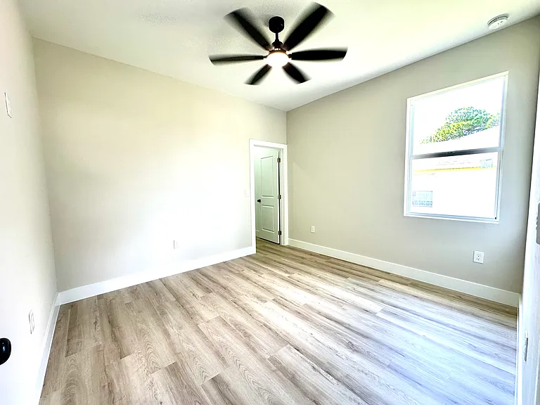 3208 7th St W — Photo 27
