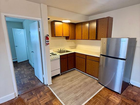 4th image of 311 N Nansemond St APT 5