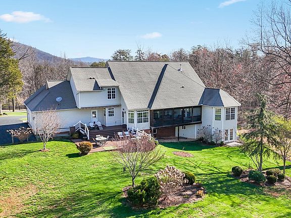 2nd image of 1309 Middle River Rd