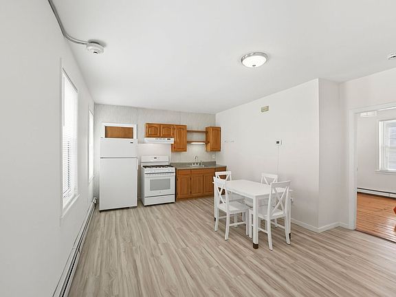 5th image of 57 Preston St #1R