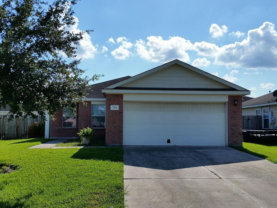 Newer construction is beautiful inside. Replacement panel for garage door is on order.