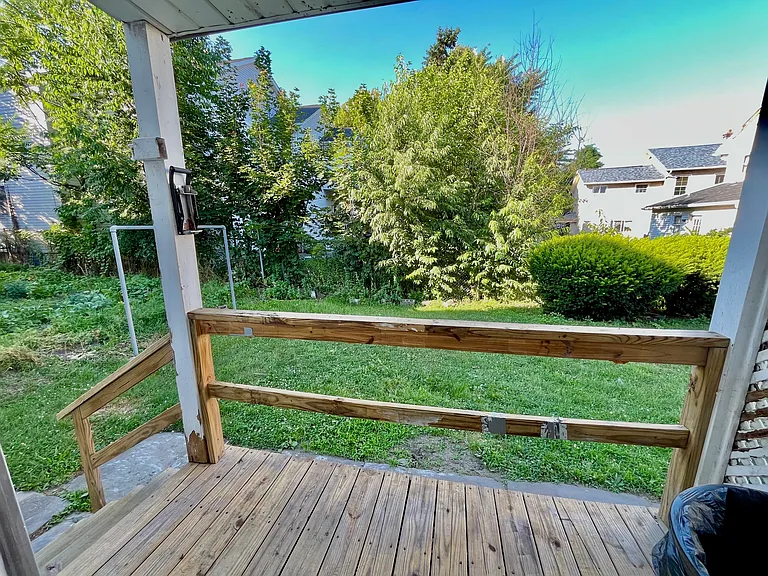 1310 Washburn St #1 — Photo 21