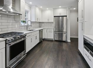 10 Boulder Brook Dr, Wilmington, DE 19803