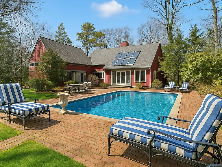 4 Marion Ln — Photo 1