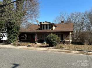 161 27th St SW, Hickory, NC 28602