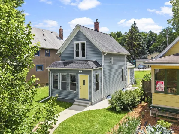 240 Sidney St E, Saint Paul, MN 55107
