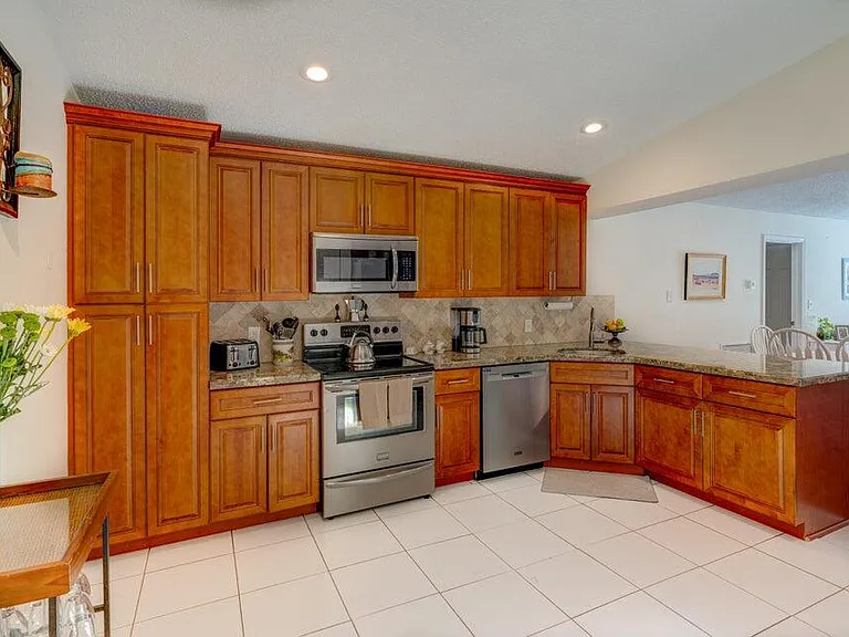 11335 Woodchuck Dr — Photo 4