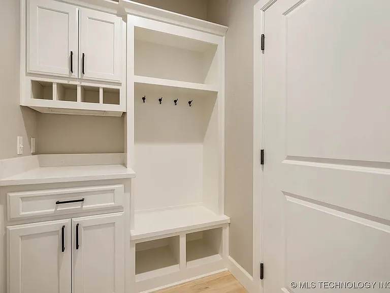 2712 W Van Buren Ct — Photo 12