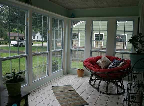 2nd image of 875 Central Dr
