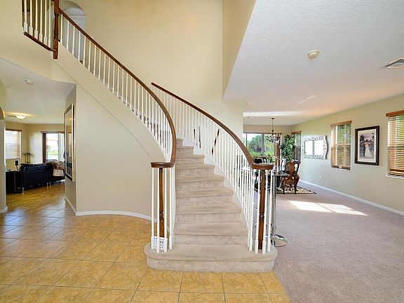 Home For Sale In Olympia