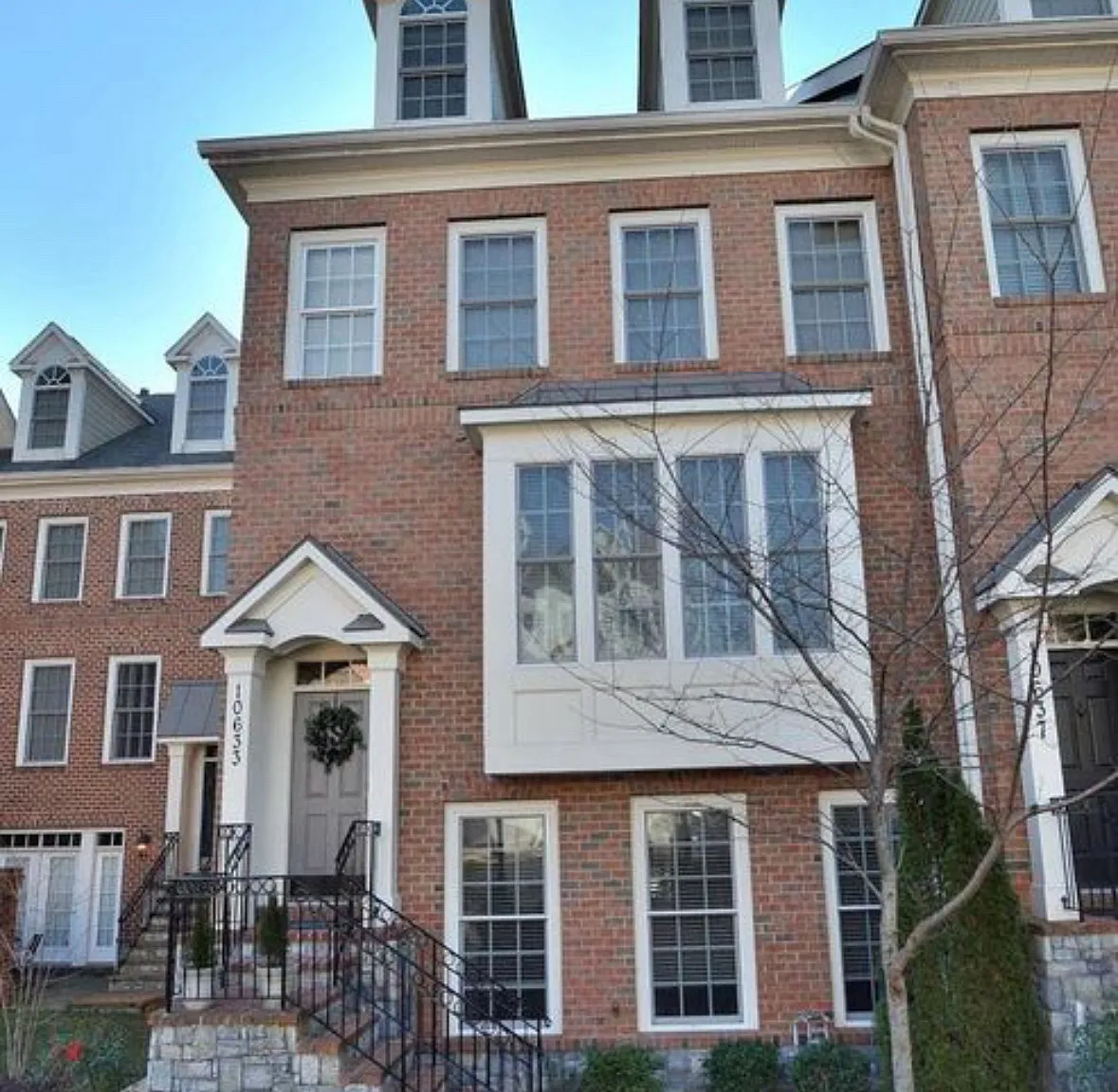 10633 Yorktown Dr — Photo 2