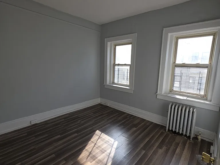 53 Linden St #9 — Photo 8