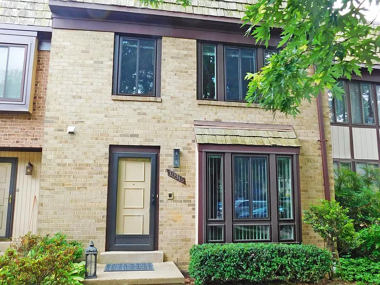 10315 Cherry View Ct — Photo 1