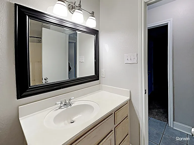551 SW Rand Dr — Photo 10