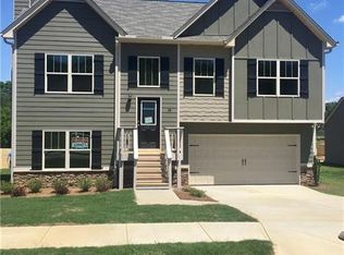 18 Winding Flower Walk, Adairsville, GA 30103