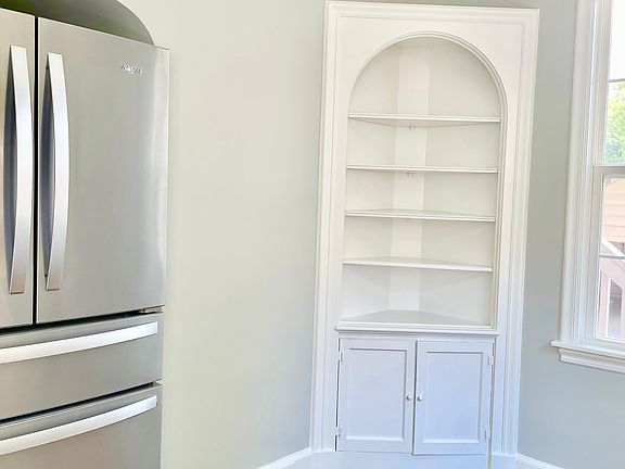 Breakfast nook. Fits bistro table. Nice bright nook for drinking a cup of coffee in the morning.