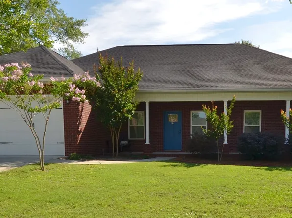 16 Boxwood St, Hawkinsville, GA 31036
