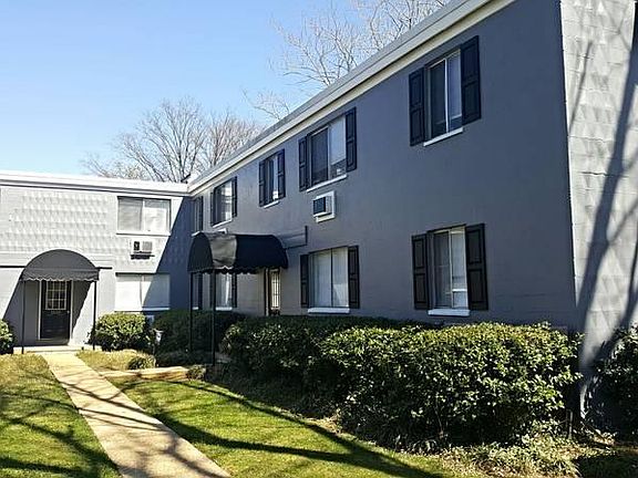 2nd image of 3210 Ellwood Ave APT C