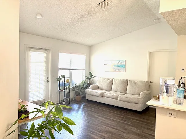 Marigold Ct