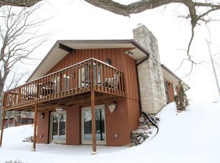 W289N8523 Northbay Rd, Hartland, WI 53029